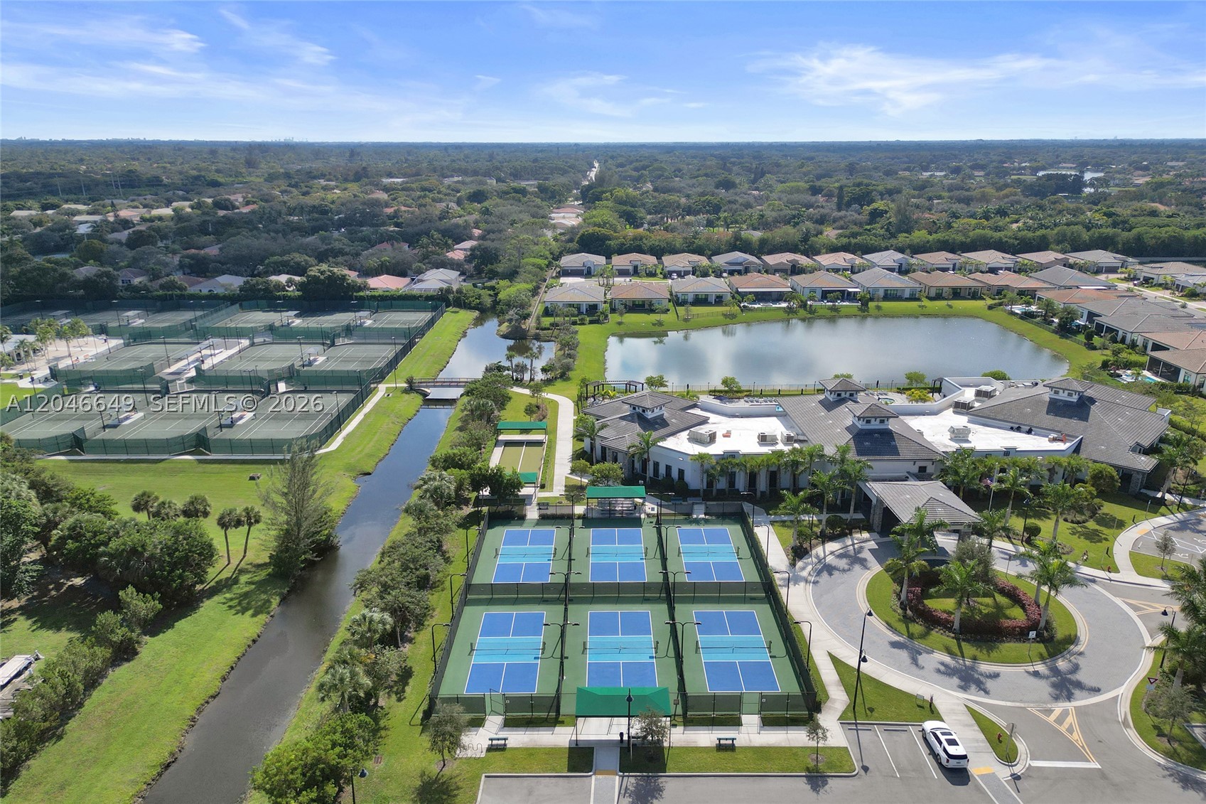 THE FALLS AT PARKLAND - Residential