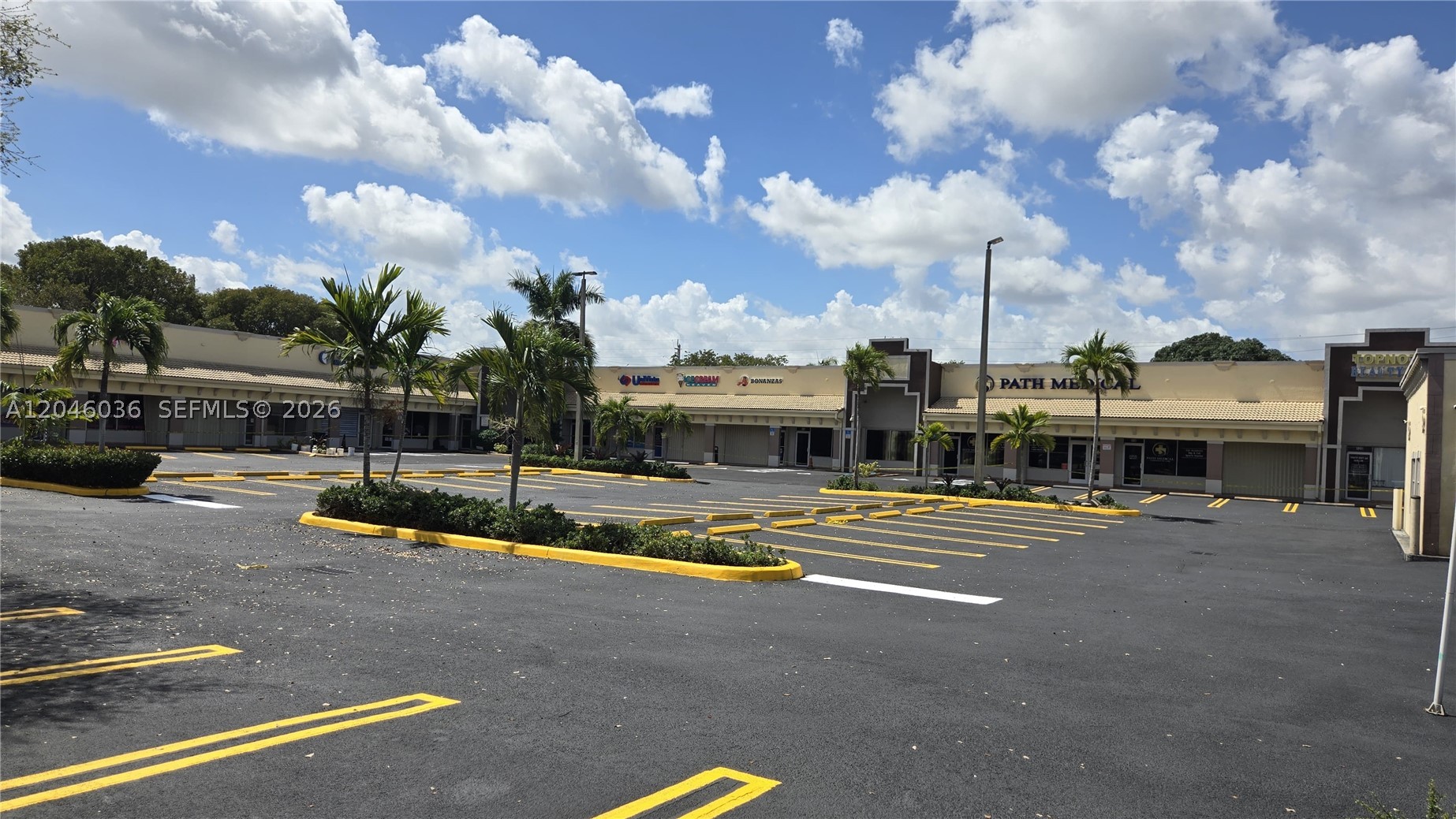 Triple net commercial lease.
Monthly CAM fee $700.00