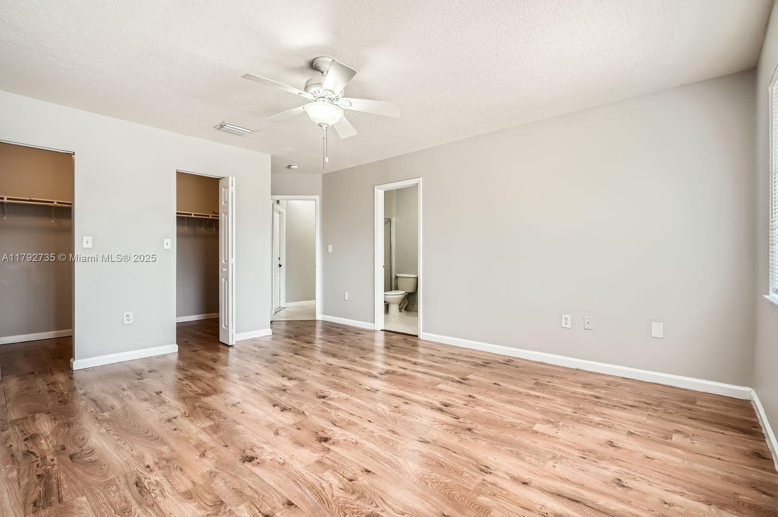 OAKS SOUTH - Residential