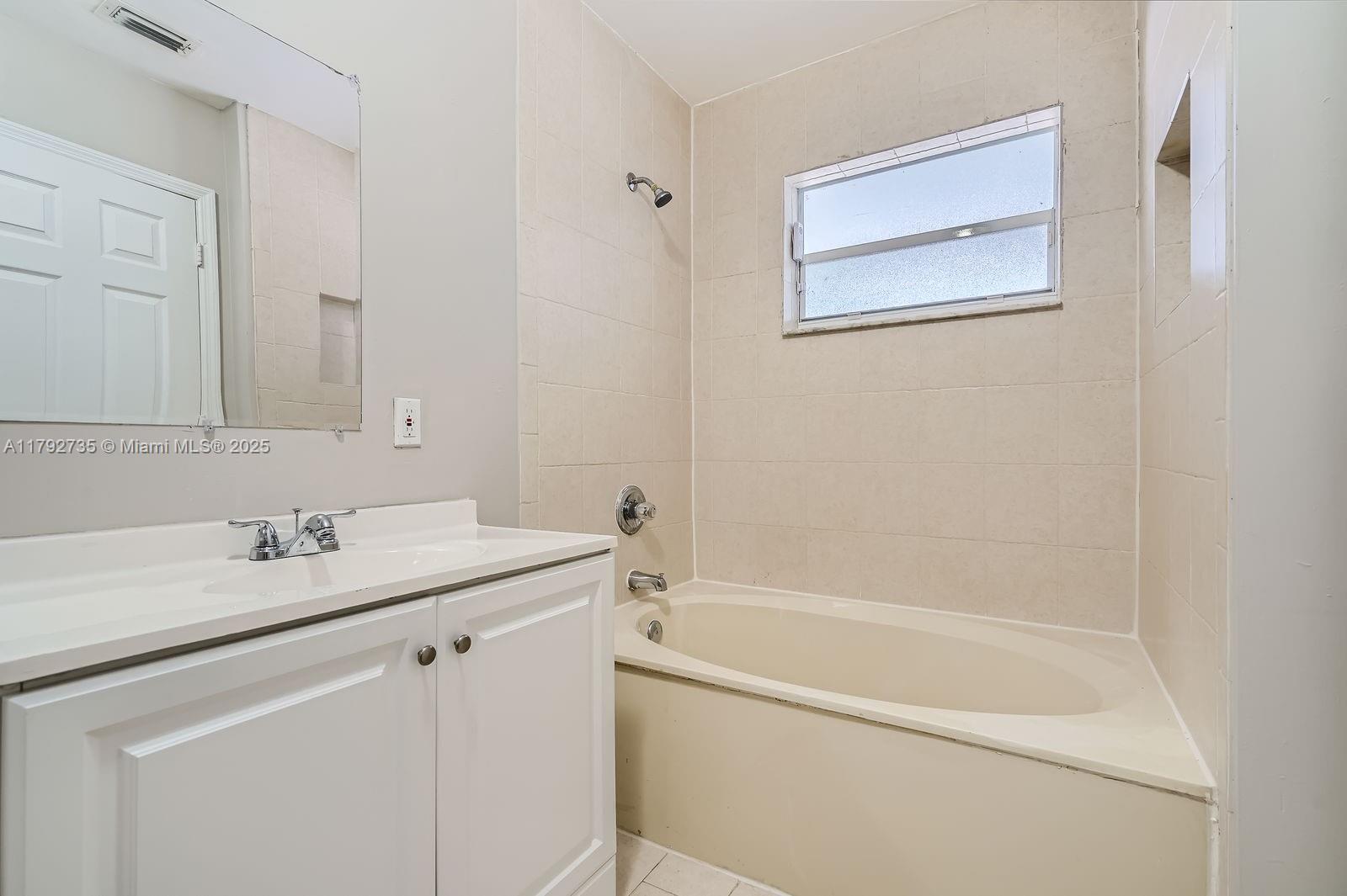 OAKS SOUTH - Residential