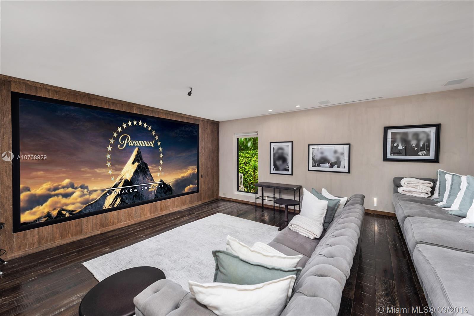 LA GORCE GOLF SUB - Residential