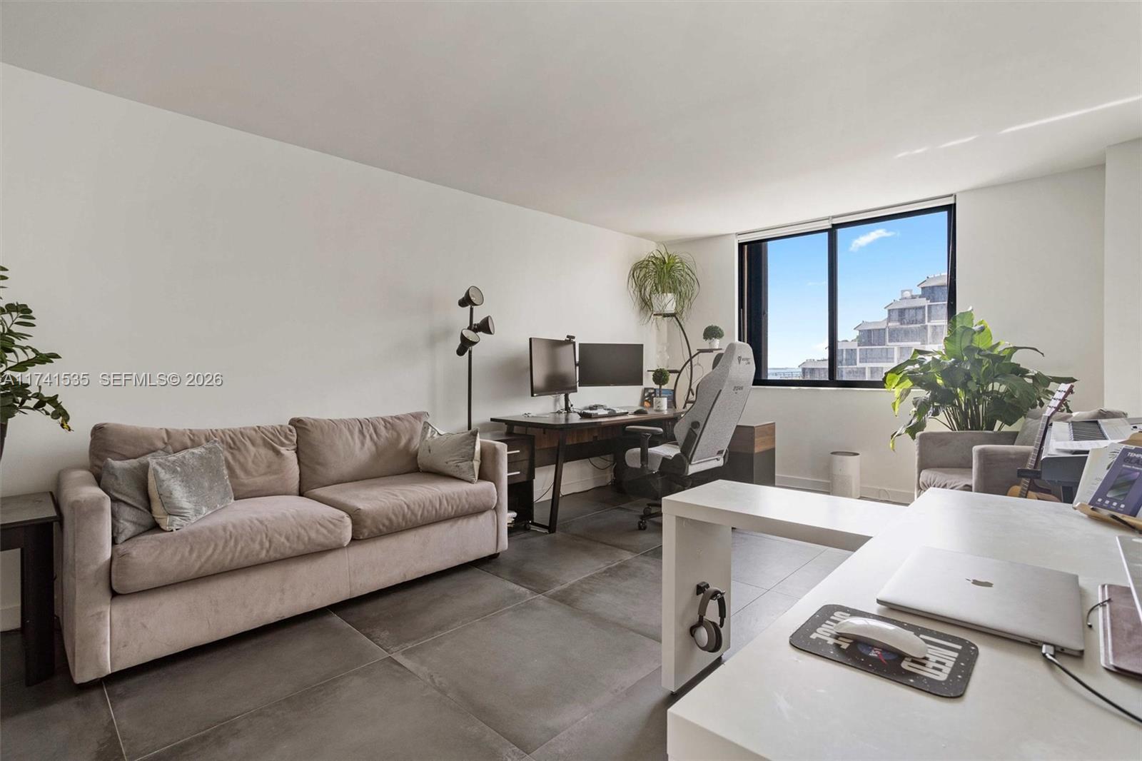 BRICKELL KEY II CONDO - Residential