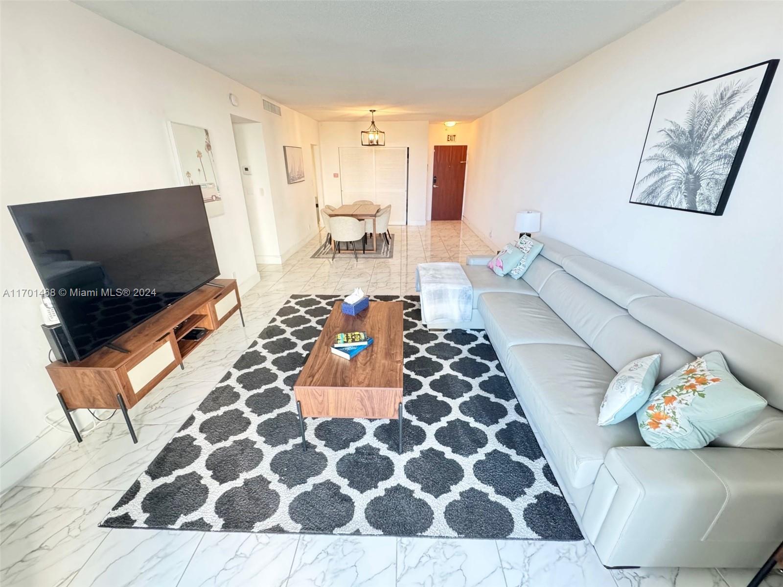 TIDES ON HOLLYWOOD BEACH - Residential