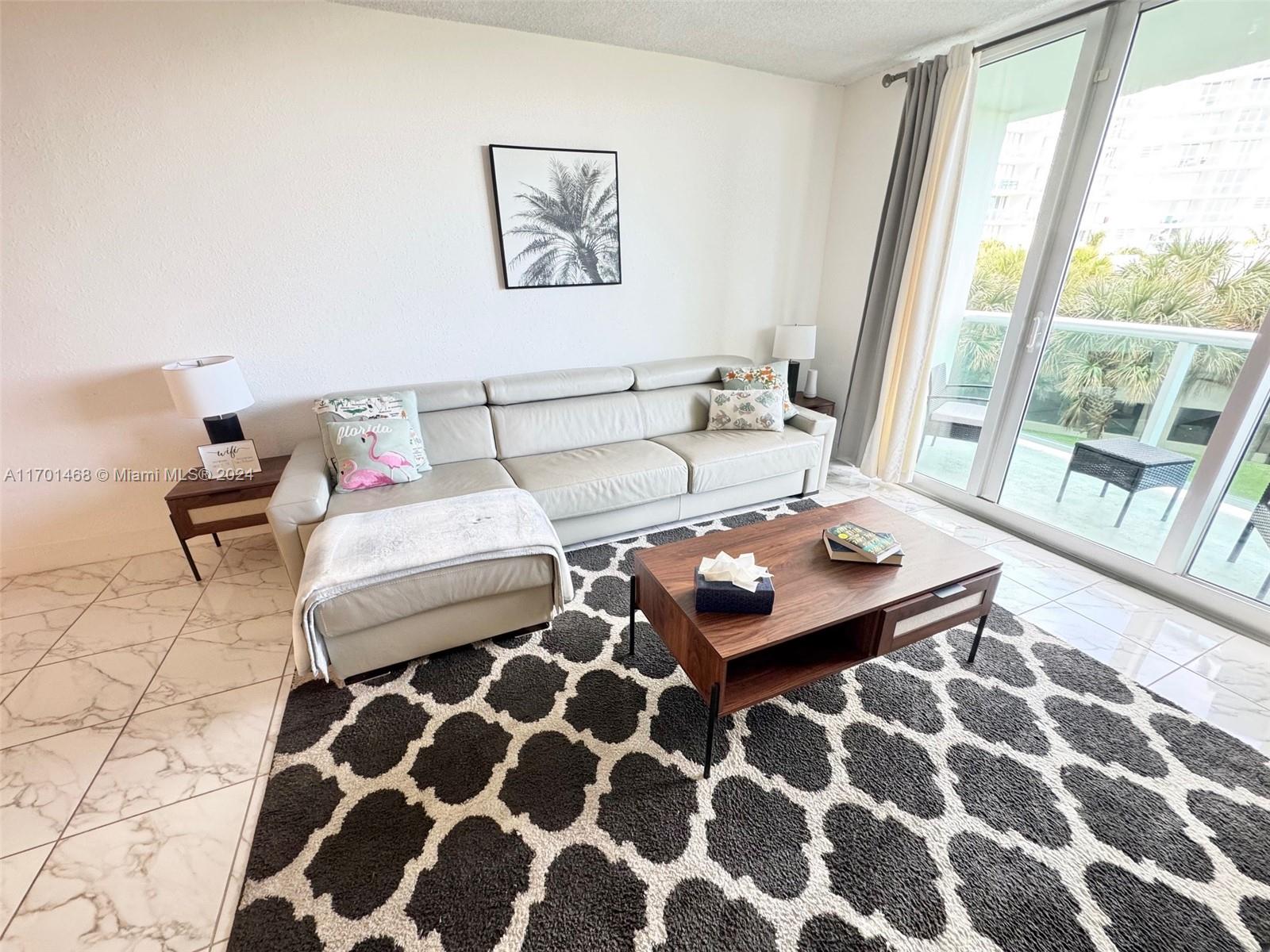 TIDES ON HOLLYWOOD BEACH - Residential