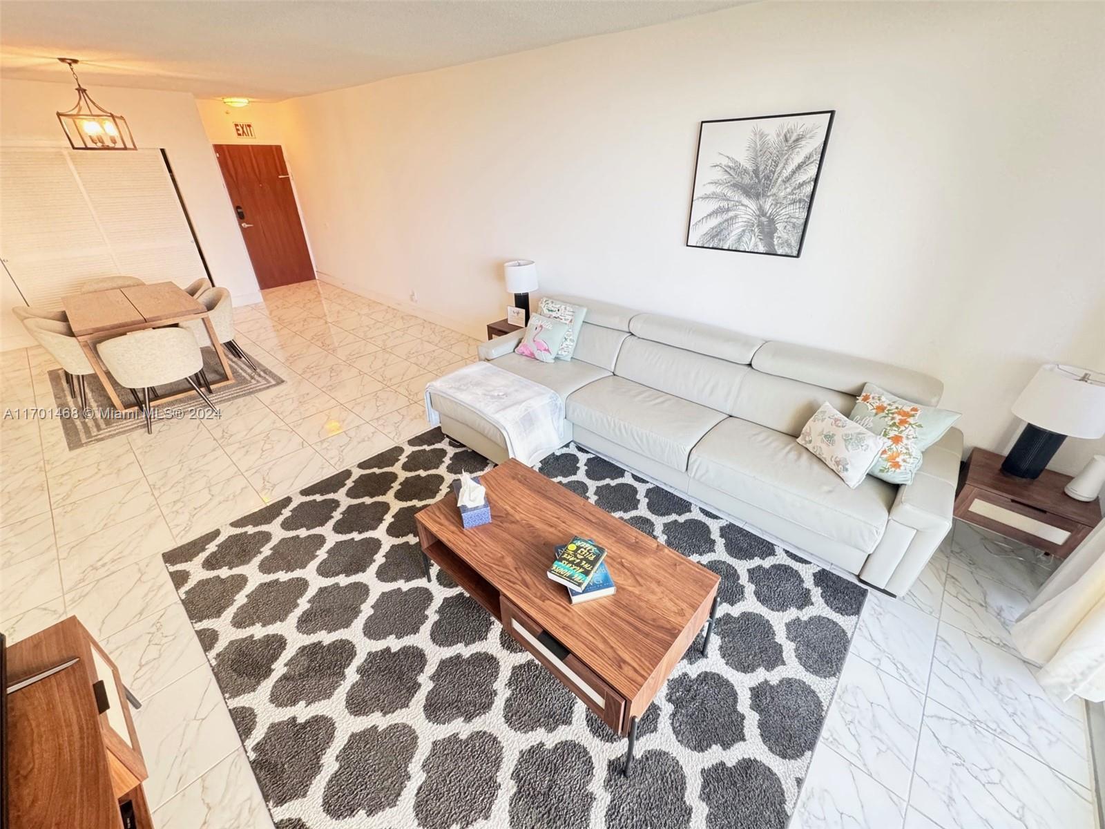 TIDES ON HOLLYWOOD BEACH - Residential