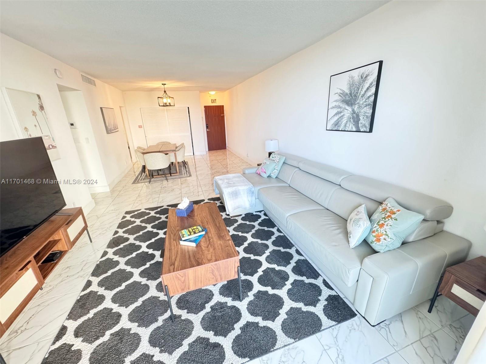 TIDES ON HOLLYWOOD BEACH - Residential