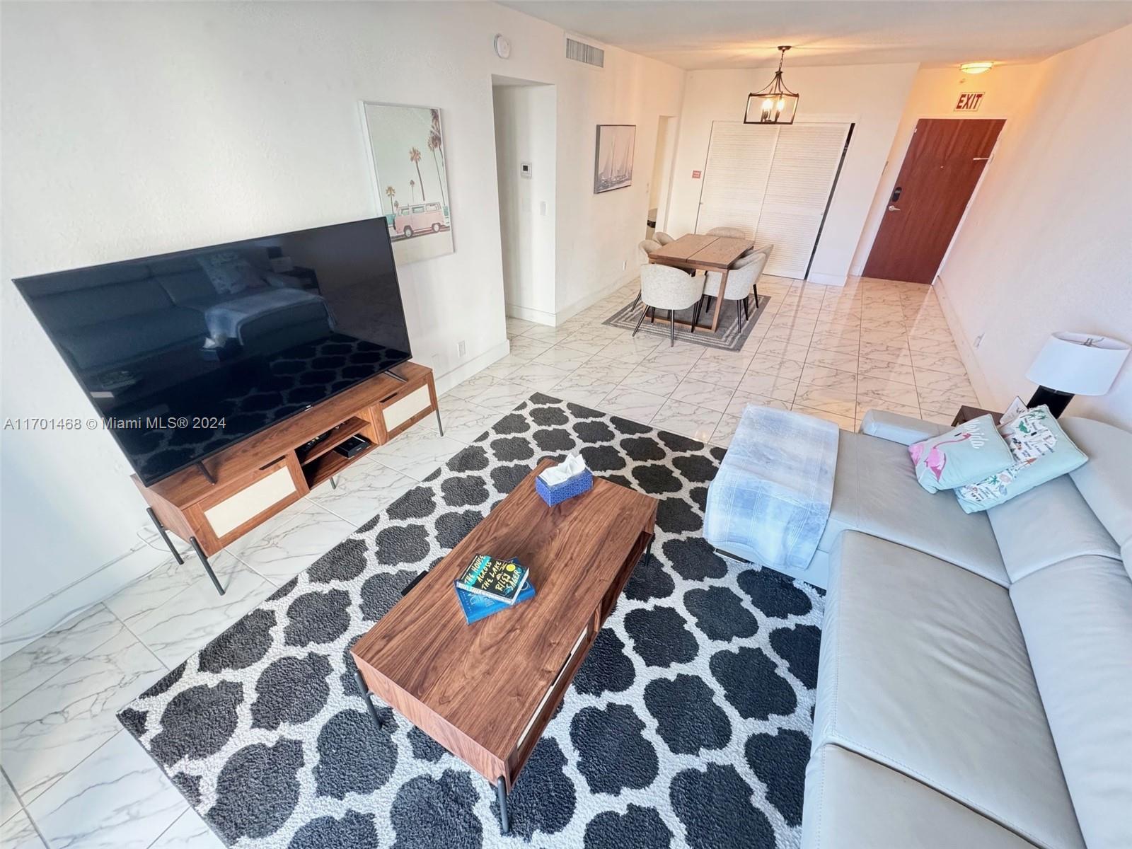 TIDES ON HOLLYWOOD BEACH - Residential