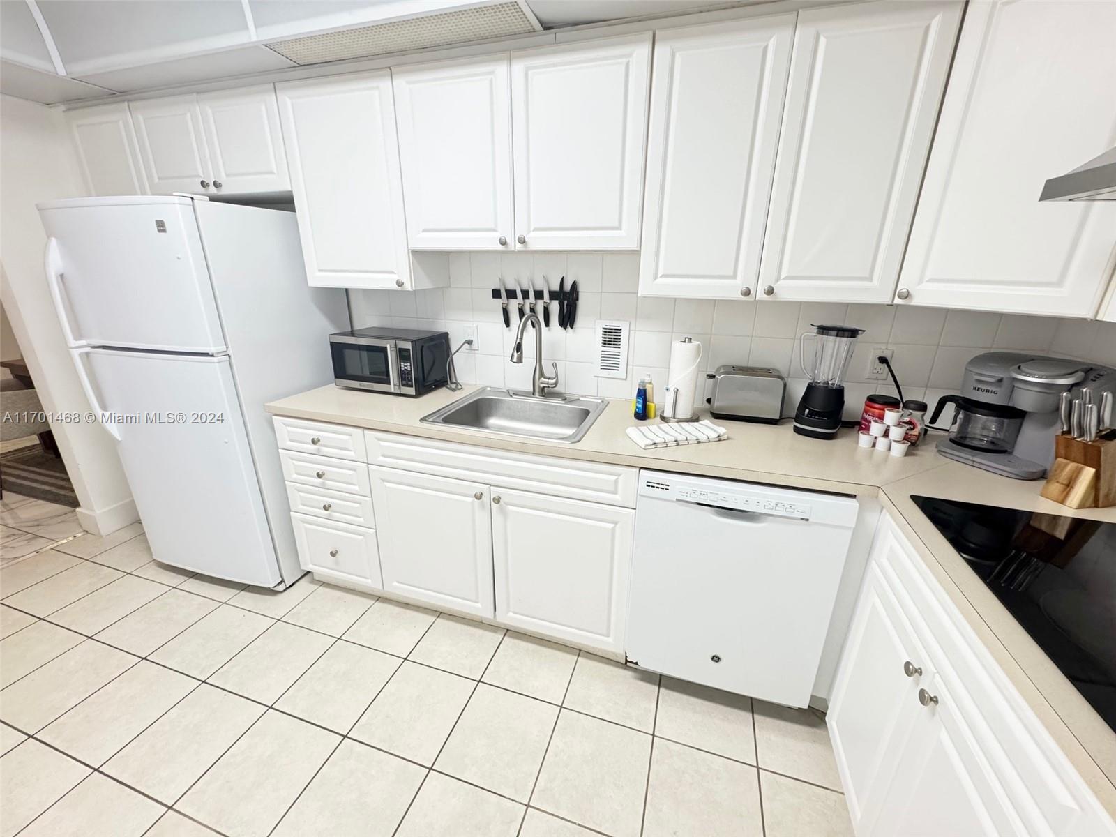 TIDES ON HOLLYWOOD BEACH - Residential