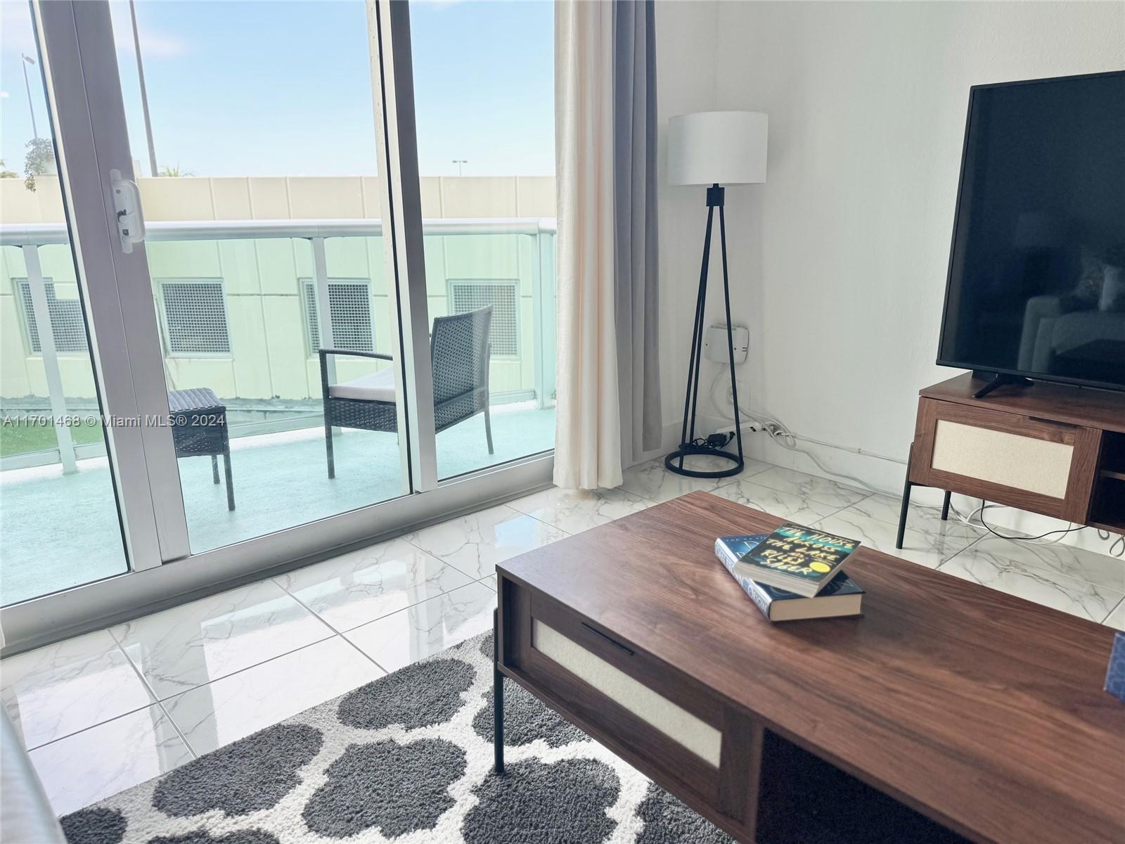 TIDES ON HOLLYWOOD BEACH - Residential