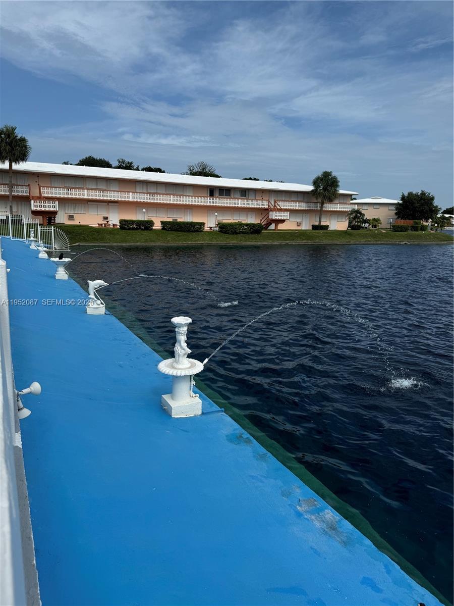 nice condo all renovated  ,new appliances ,new furniture all inclued  . good access from I-95 .close to aventura shopping center . minutes away from beach ,restaurant ..closing have to be make not before 2027 jan