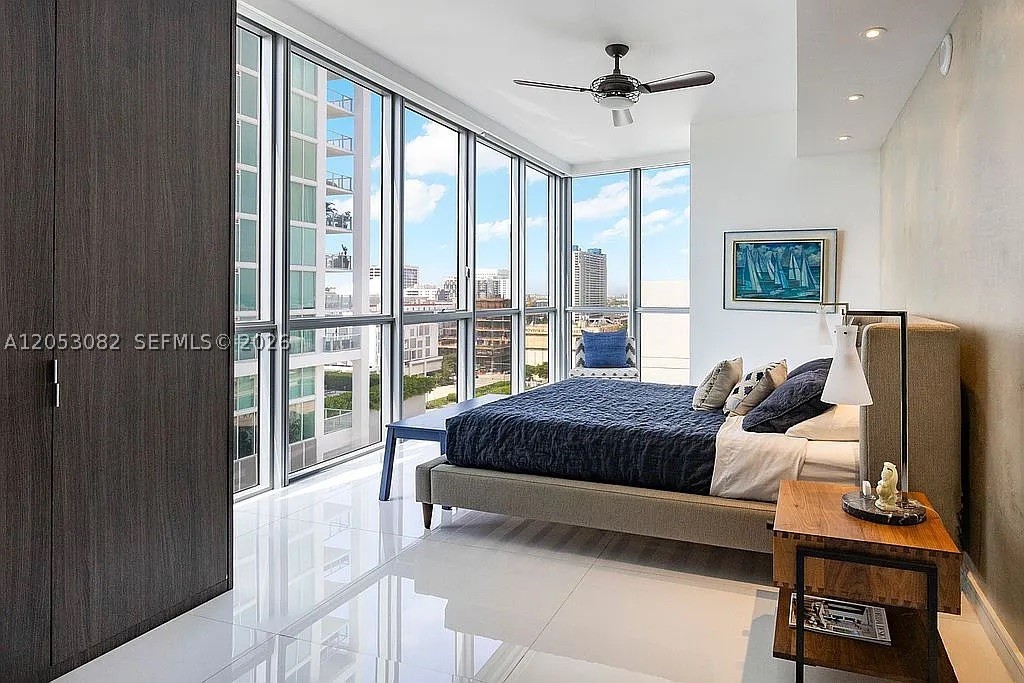 MARQUIS CONDO - Residential