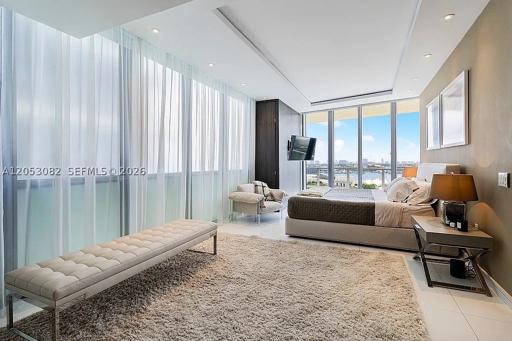 MARQUIS CONDO - Residential