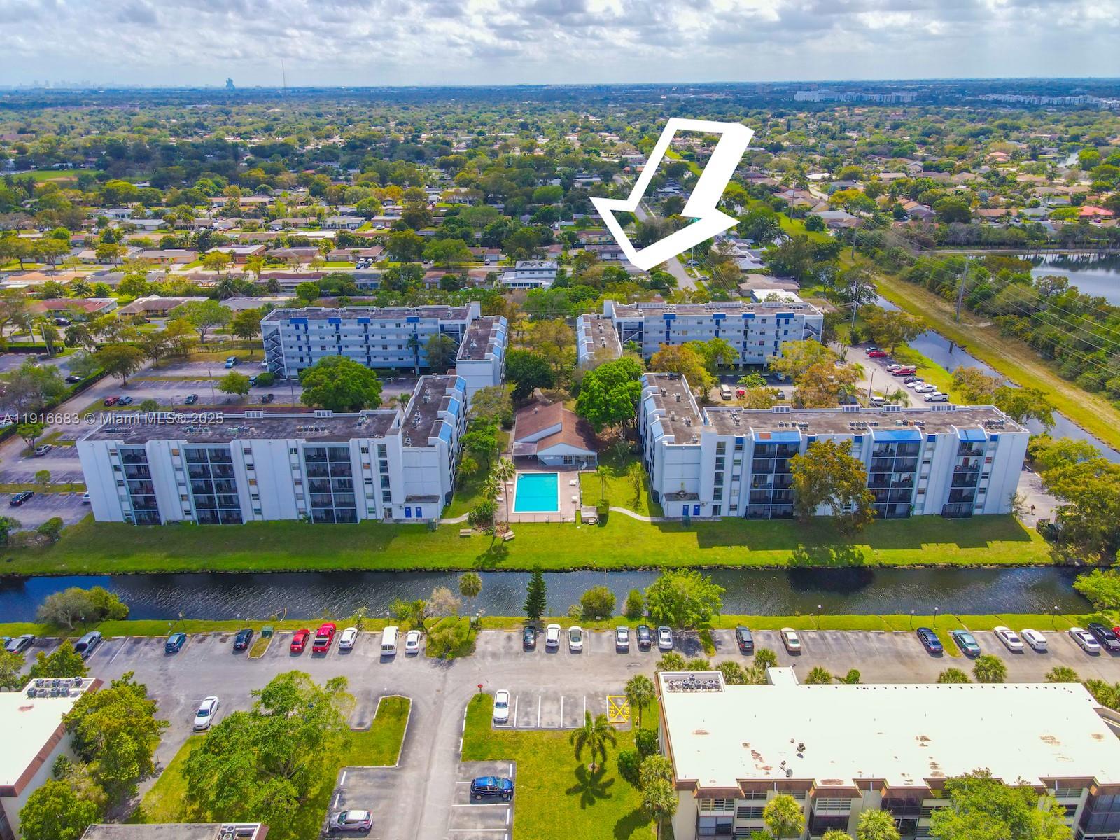 VILLAGE SQUARE CONDO - Residential