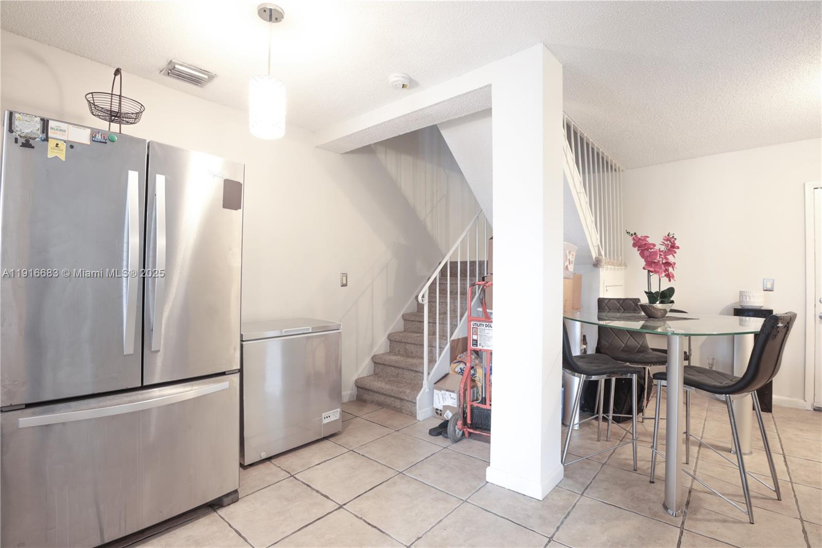 VILLAGE SQUARE CONDO - Residential