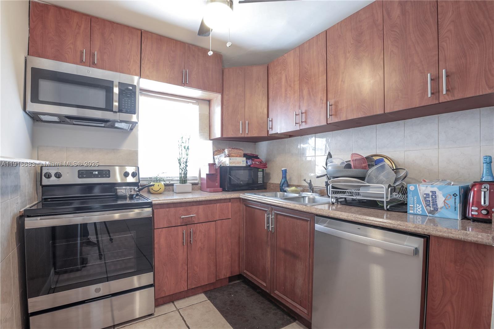VILLAGE SQUARE CONDO - Residential