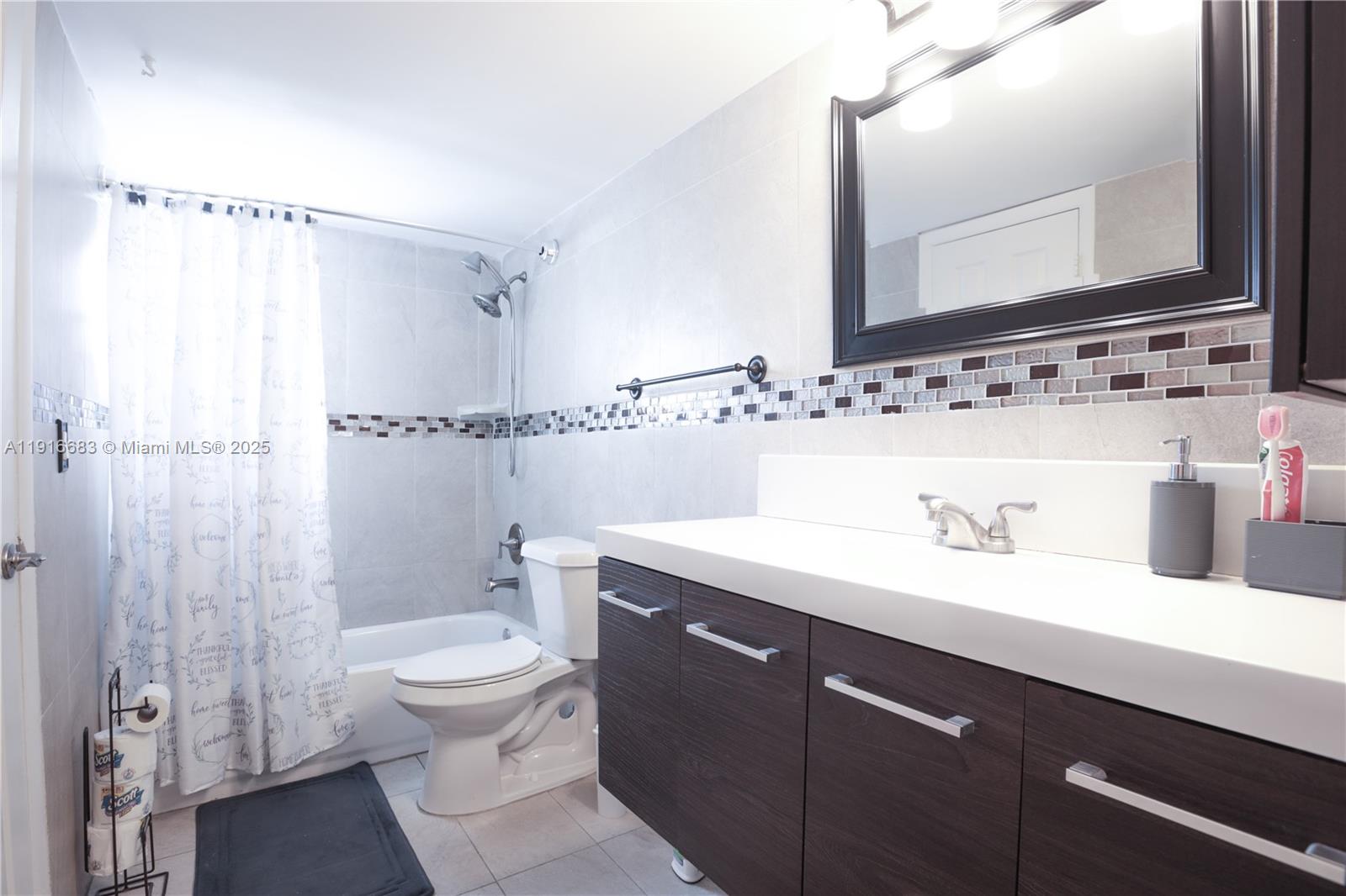 VILLAGE SQUARE CONDO - Residential