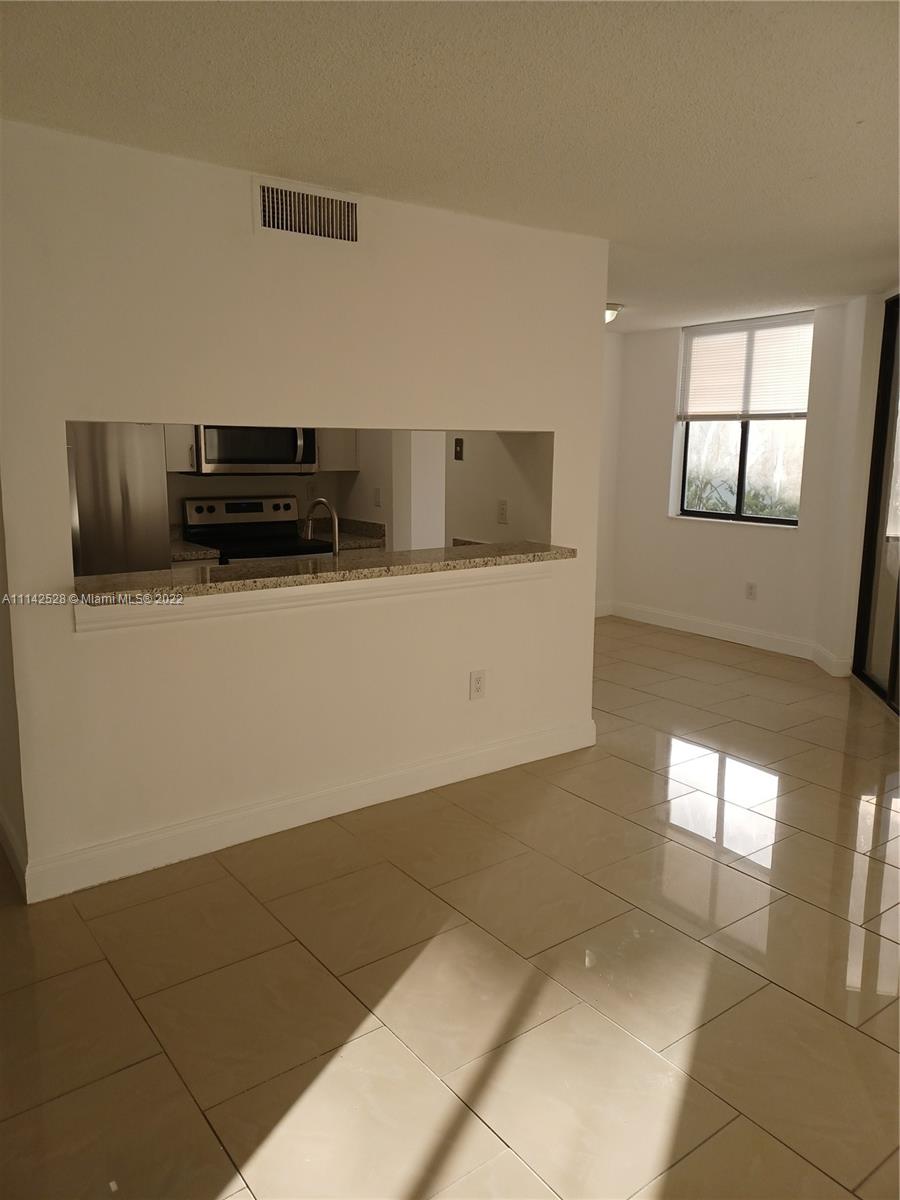 VERABELLA FALLS CONDO - Residential Lease