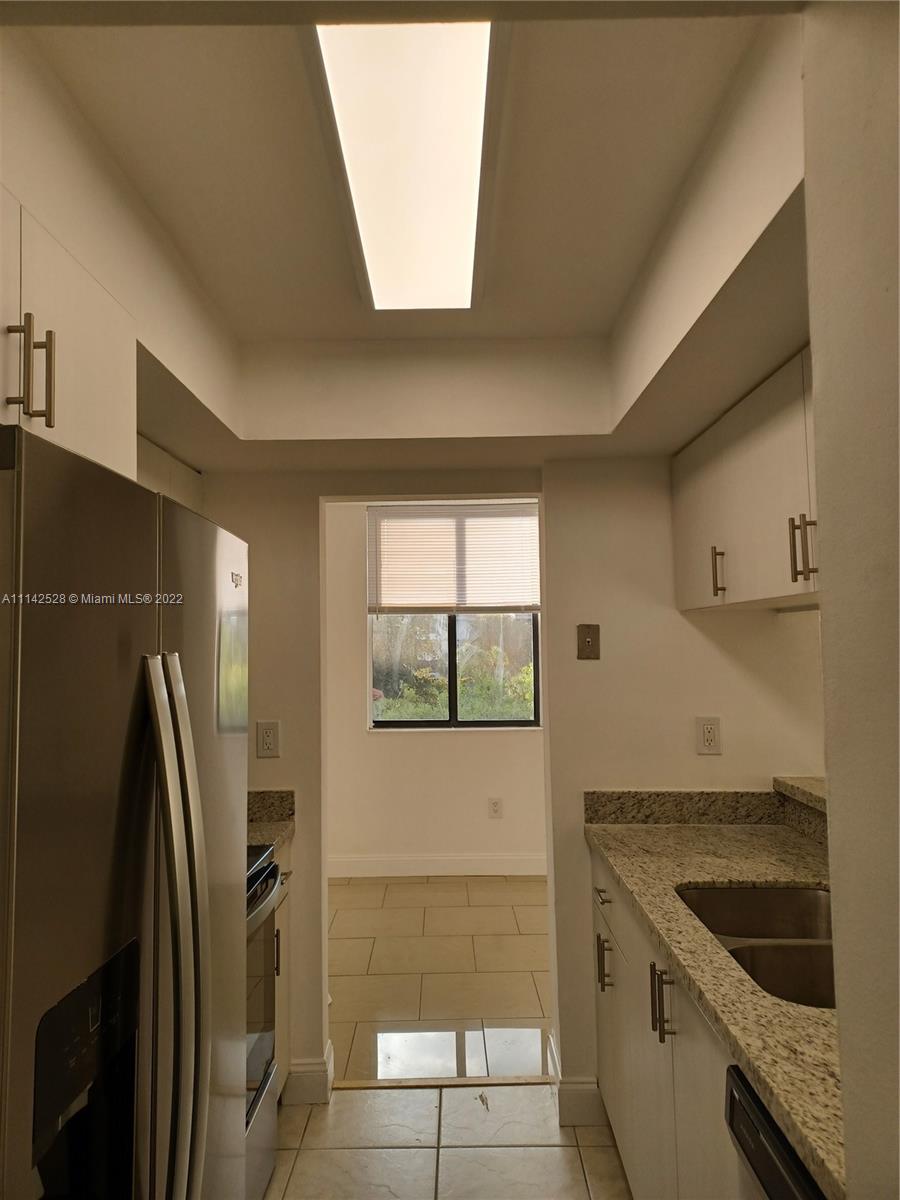 VERABELLA FALLS CONDO - Residential Lease