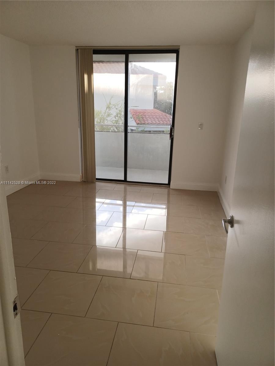 VERABELLA FALLS CONDO - Residential Lease