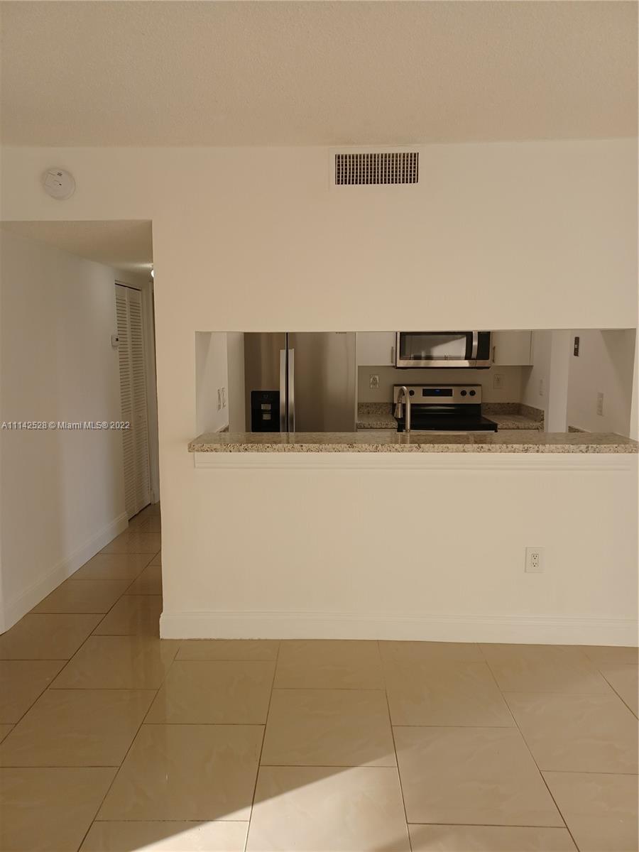 VERABELLA FALLS CONDO - Residential Lease