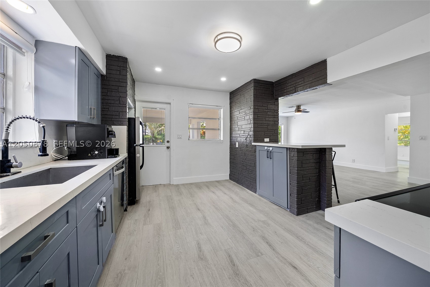 POINCIANA PK AMEN PL BLKS - Residential