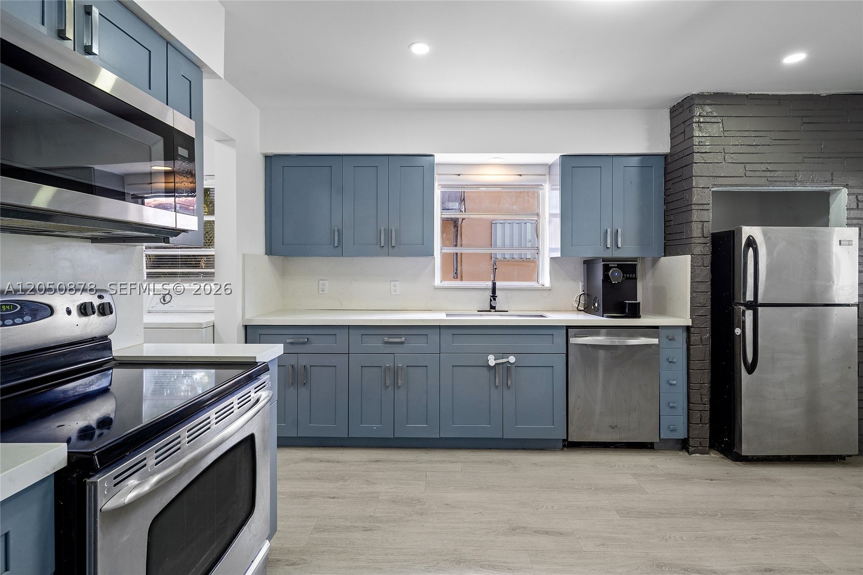 POINCIANA PK AMEN PL BLKS - Residential