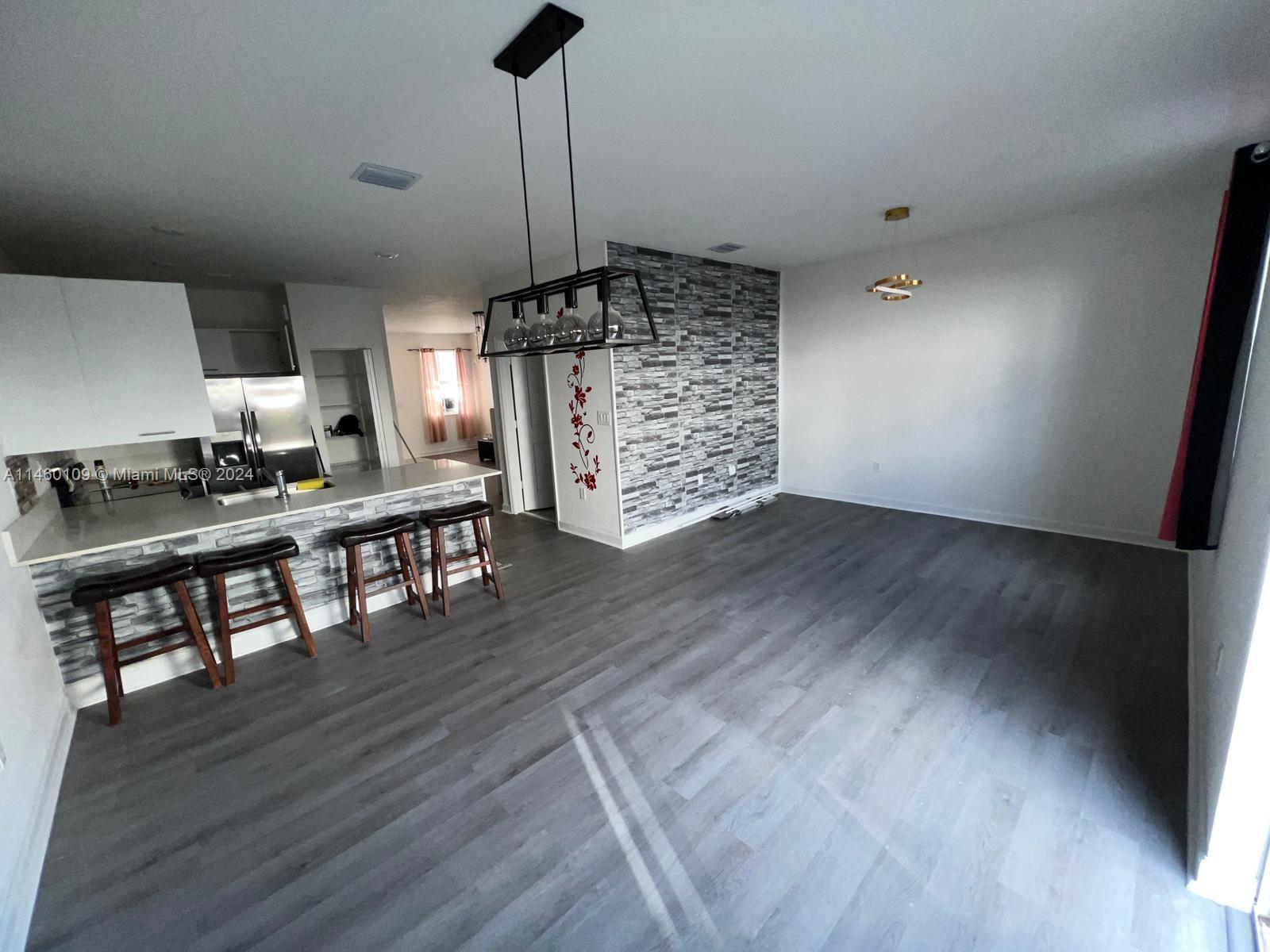 WESTVIEW - Residential Lease