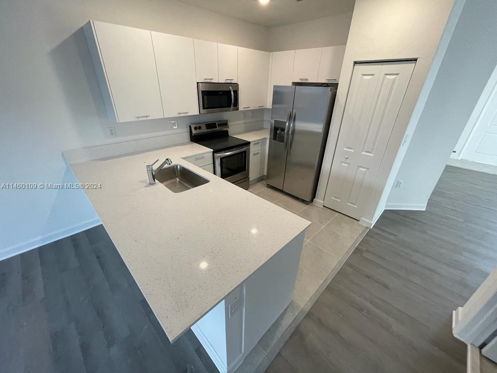 WESTVIEW - Residential Lease