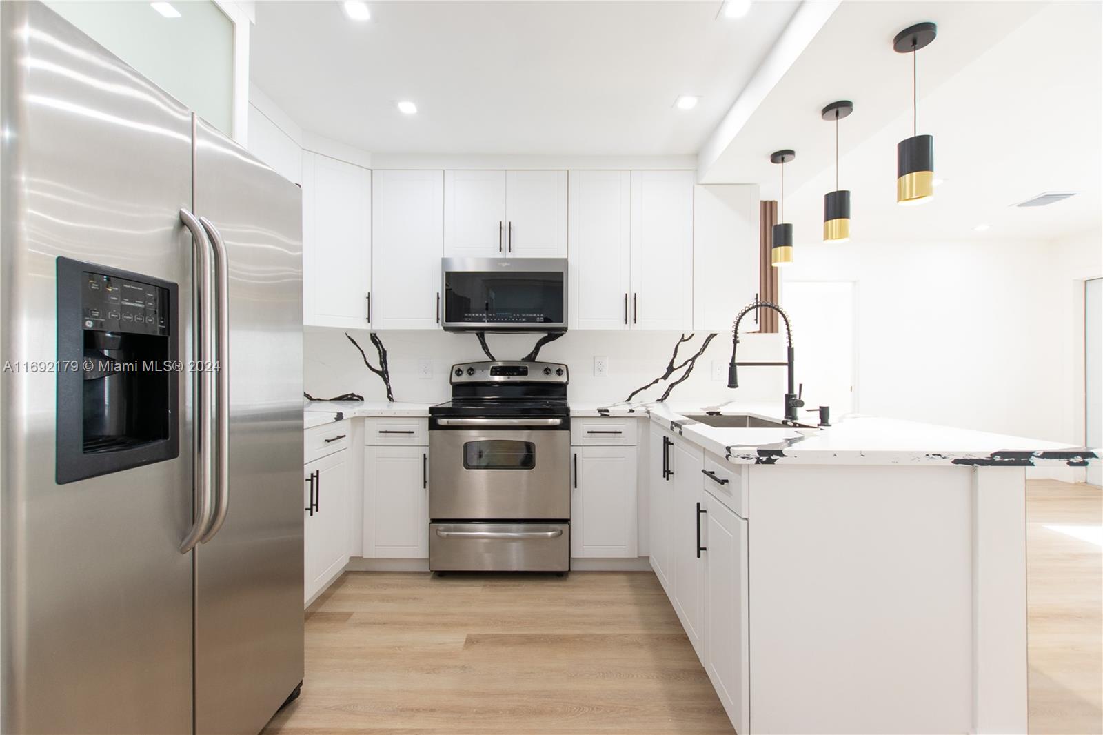 SOUTH BROWARD RANCHES NO - Residential