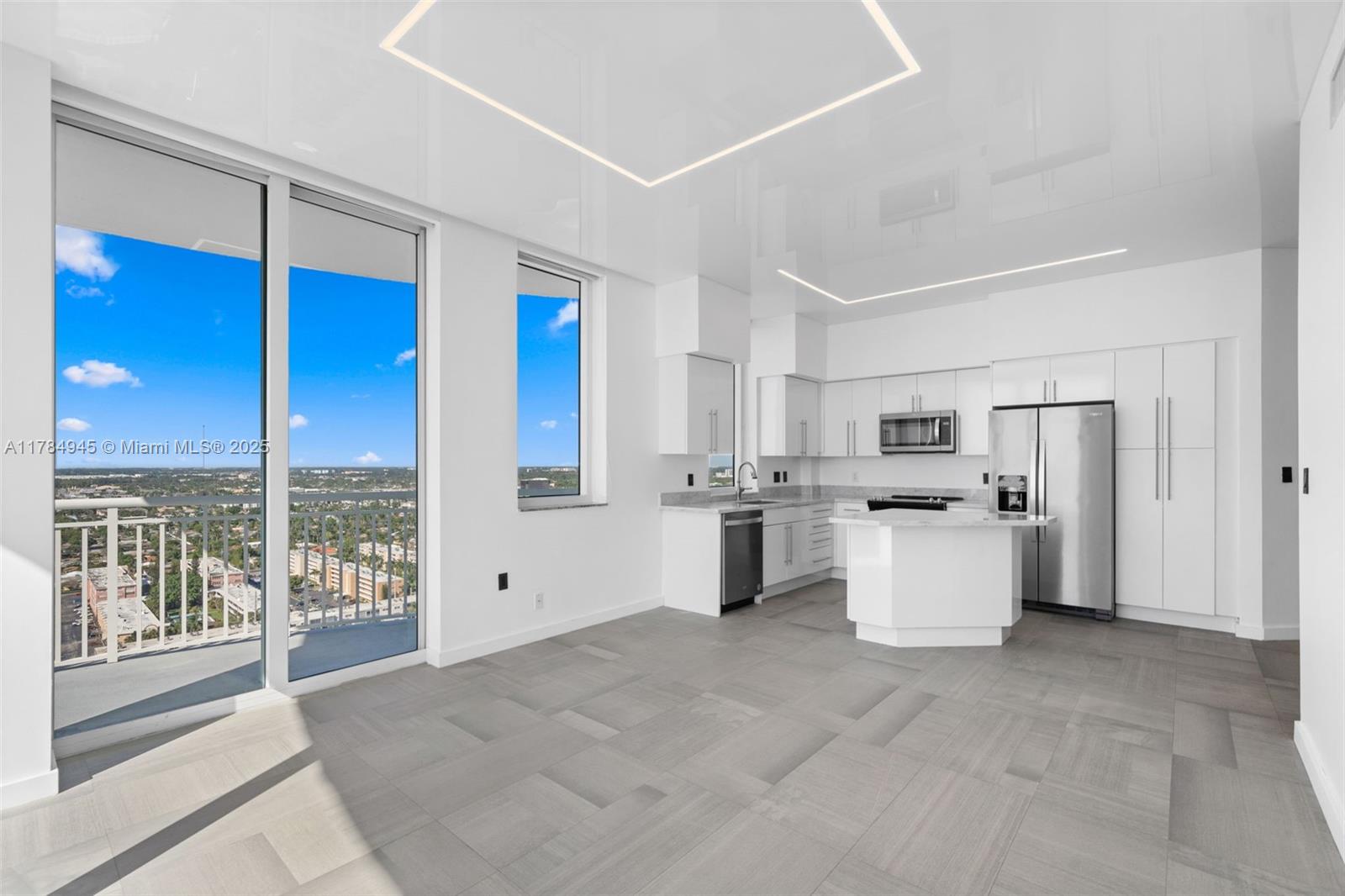 DUO CONDOMINIUM WEST - Residential Lease