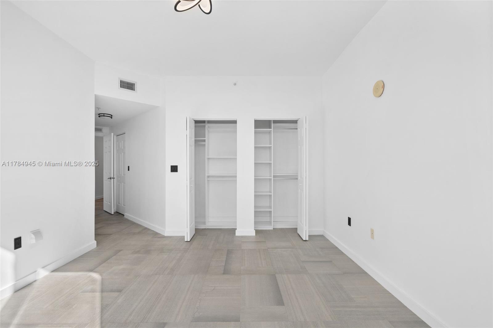 DUO CONDOMINIUM WEST - Residential Lease