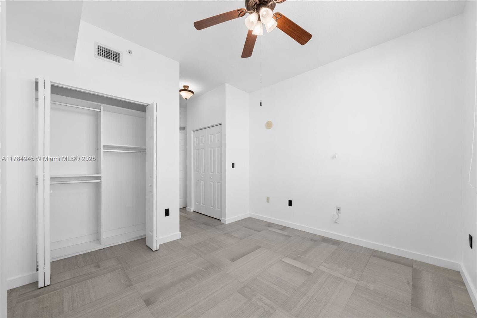 DUO CONDOMINIUM WEST - Residential Lease