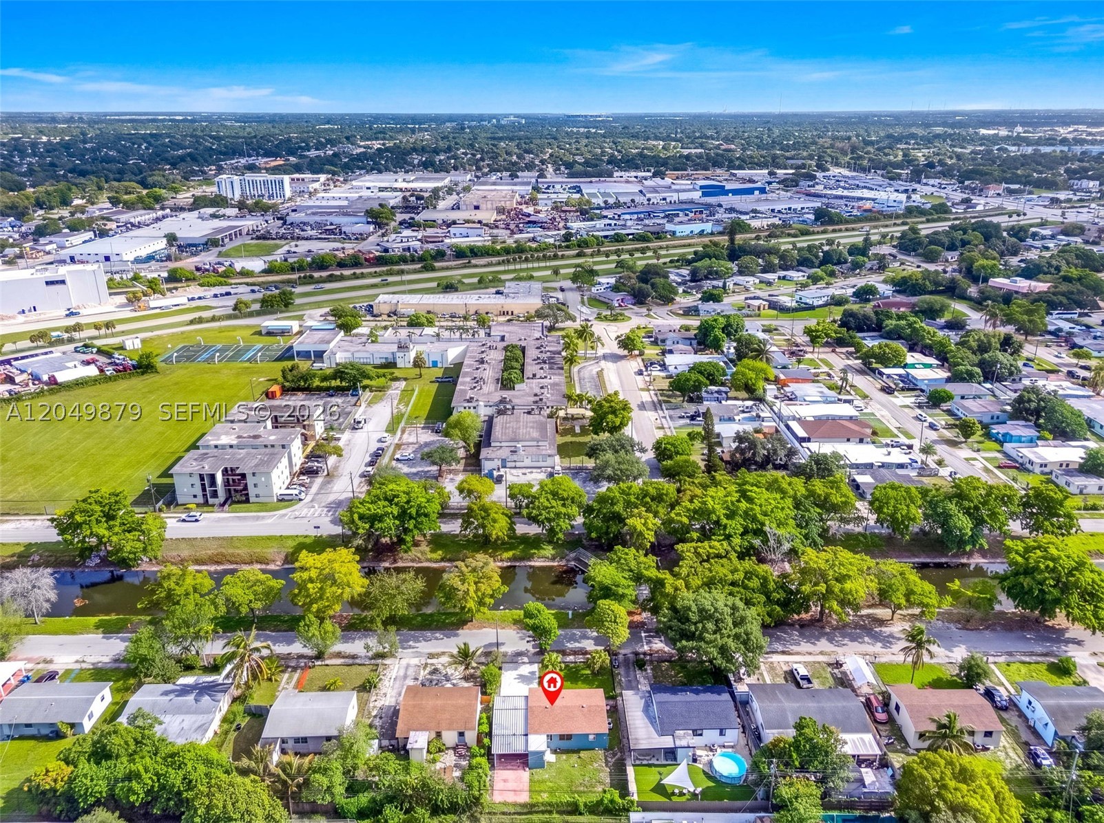 LONG ESTATES - Residential Lease