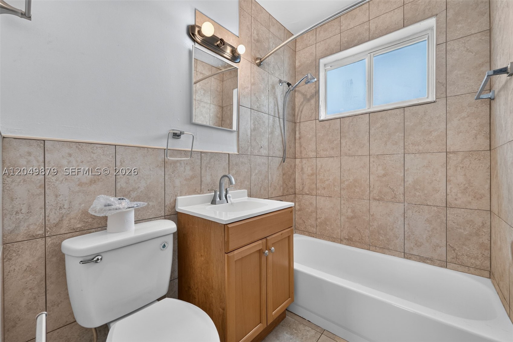LONG ESTATES - Residential Lease