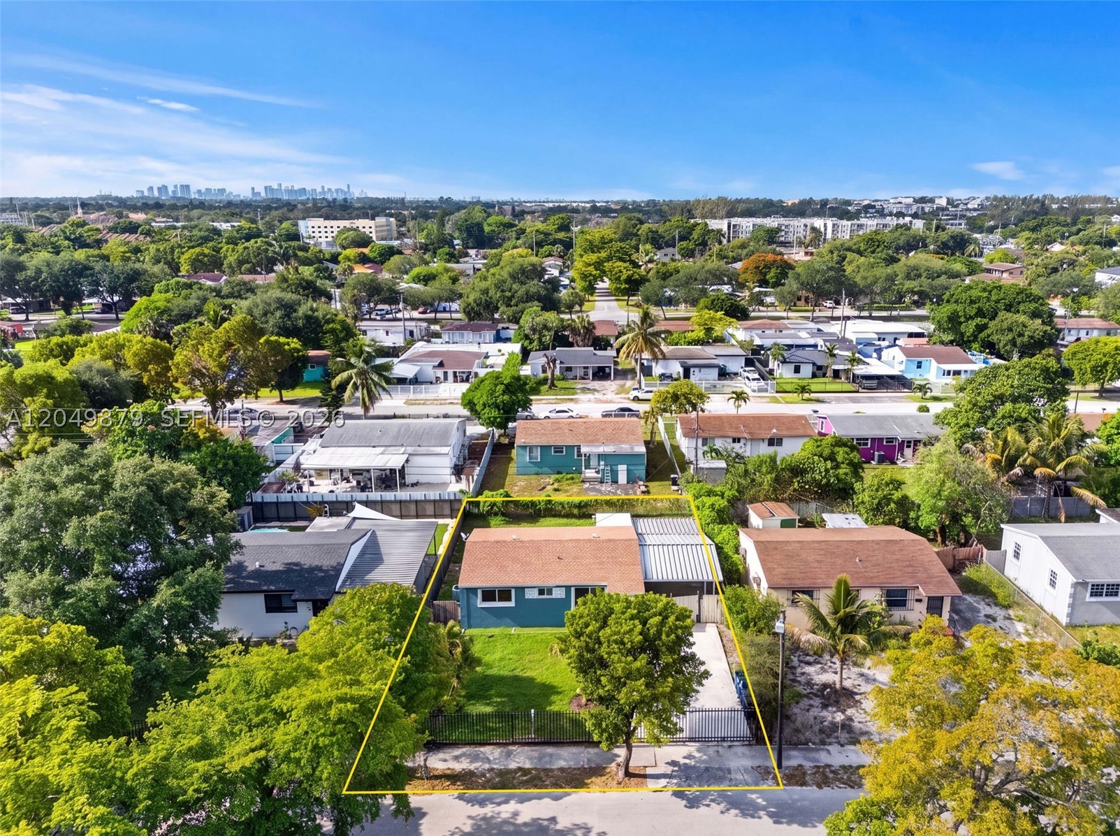 LONG ESTATES - Residential Lease