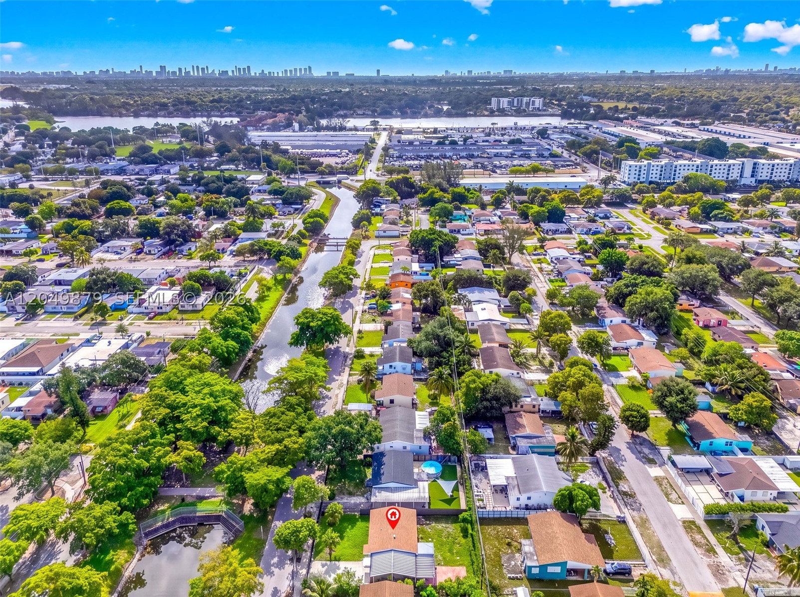 LONG ESTATES - Residential Lease