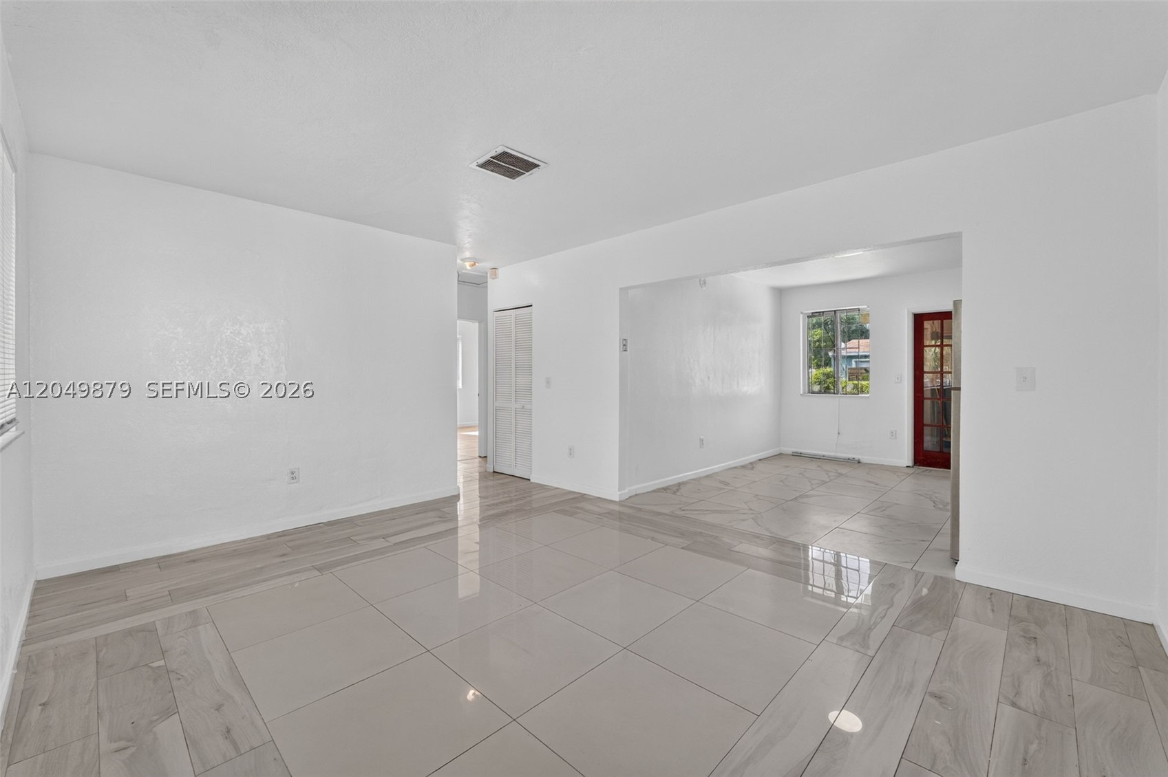 LONG ESTATES - Residential Lease