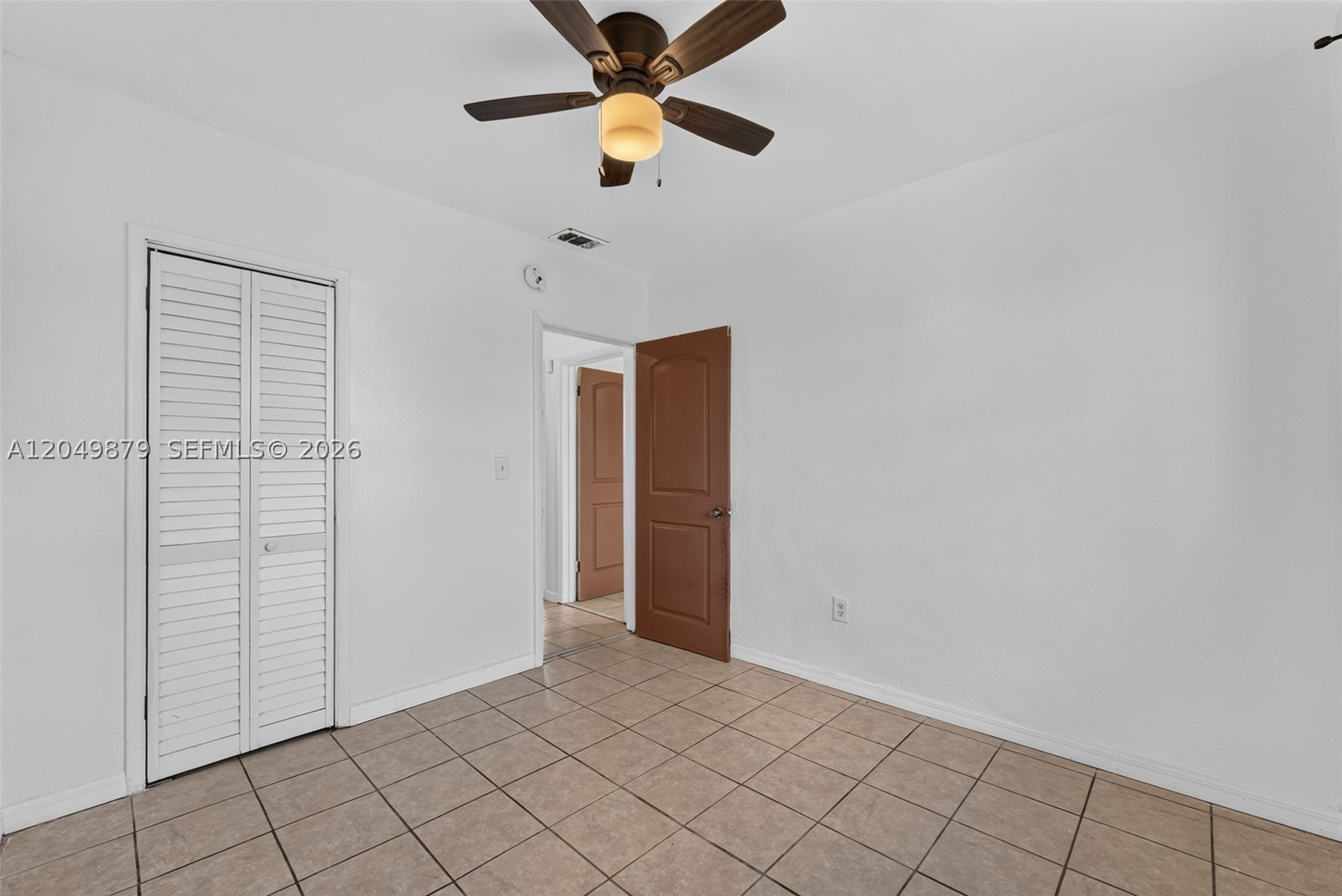 LONG ESTATES - Residential Lease