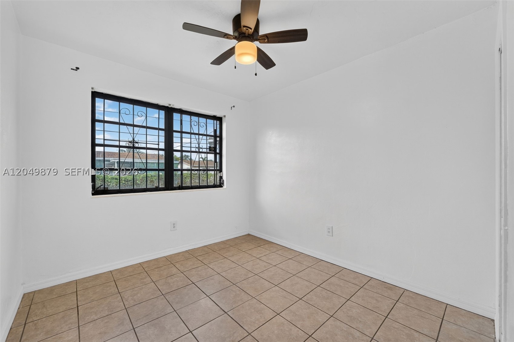 LONG ESTATES - Residential Lease