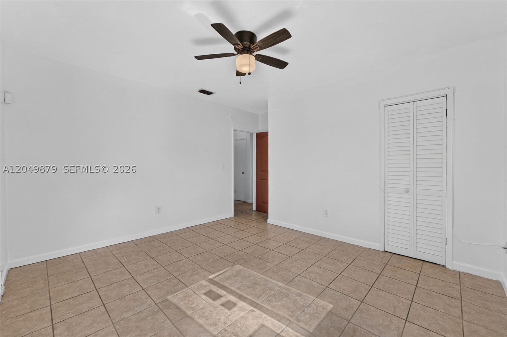 LONG ESTATES - Residential Lease