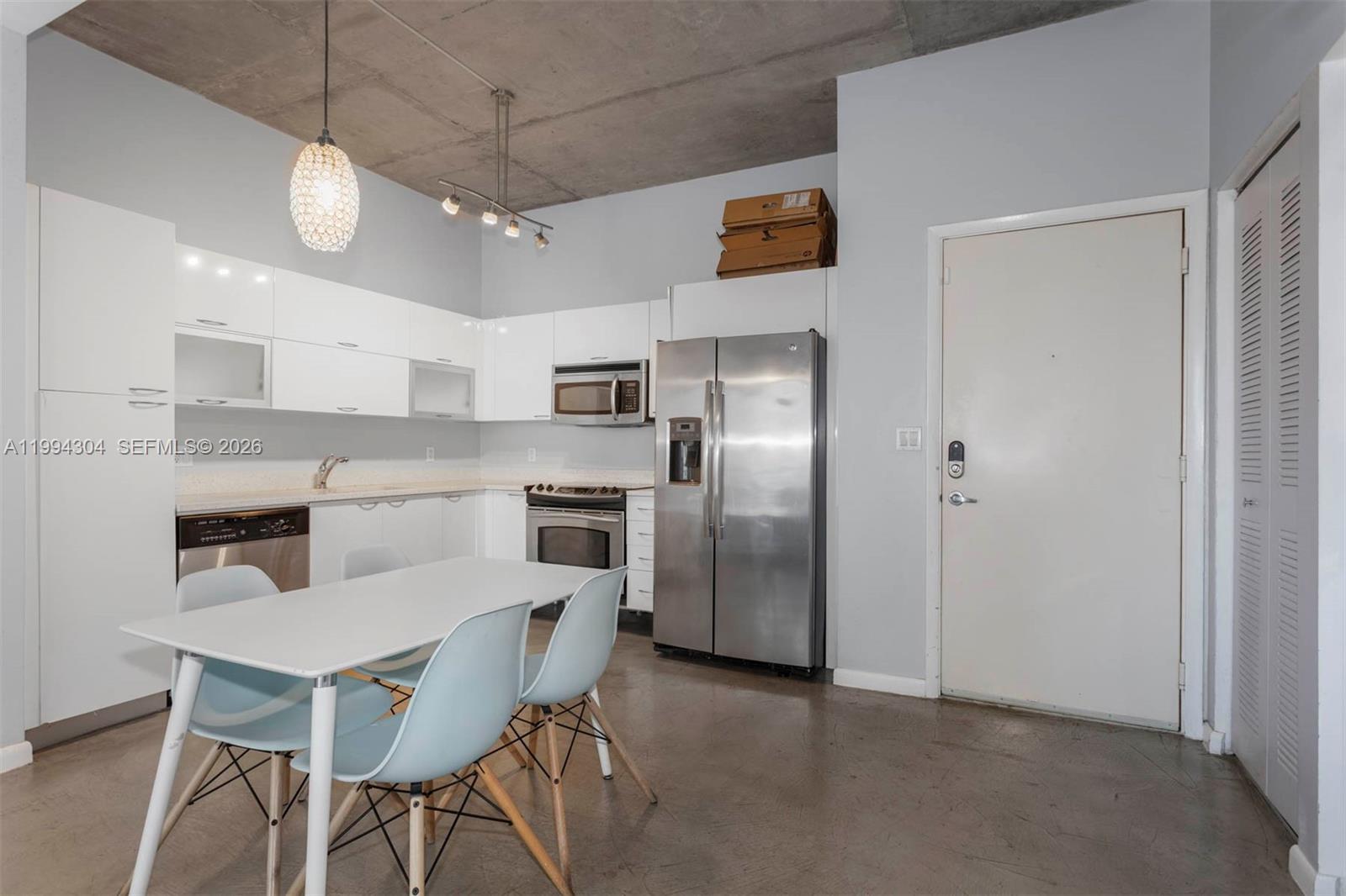 THE LOFT DOWNTOWN CONDO - Residential