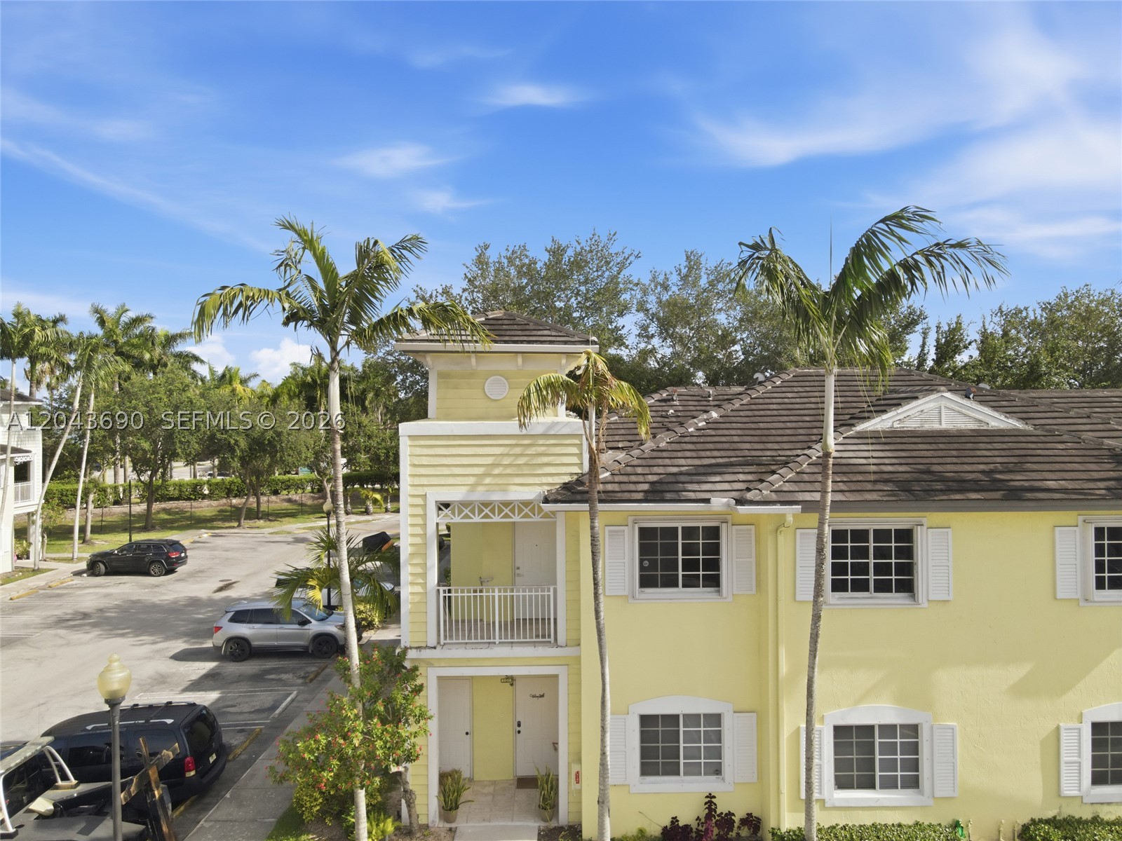 CARIBBEAN ISLES VILLAS CO - Residential