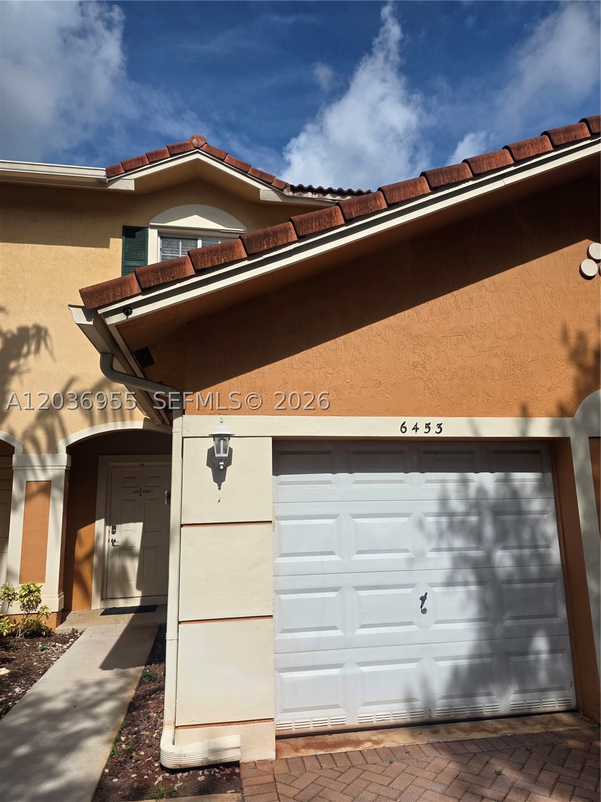 CATALINA PLACE - Residential