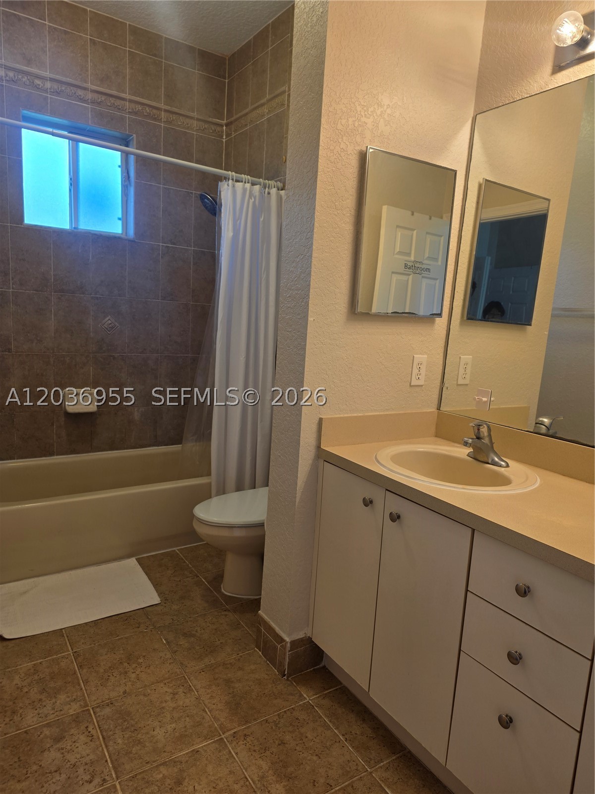 CATALINA PLACE - Residential