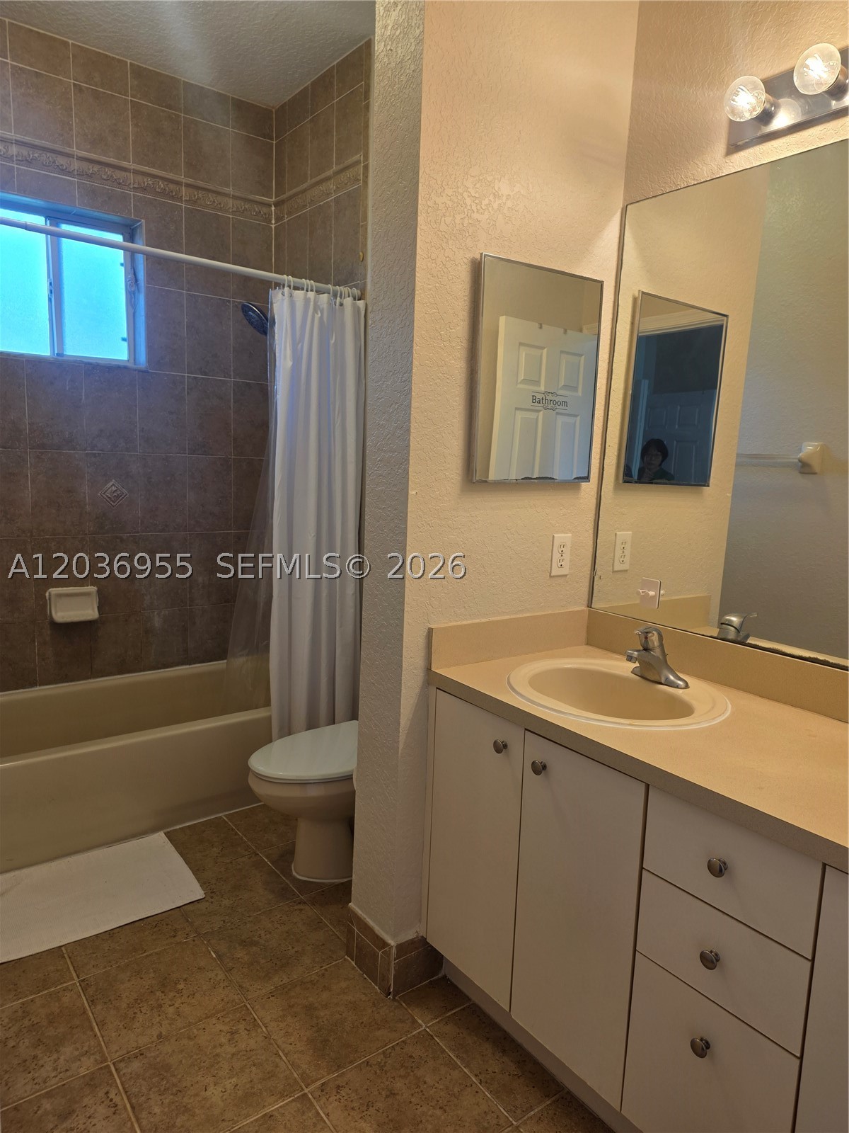 CATALINA PLACE - Residential