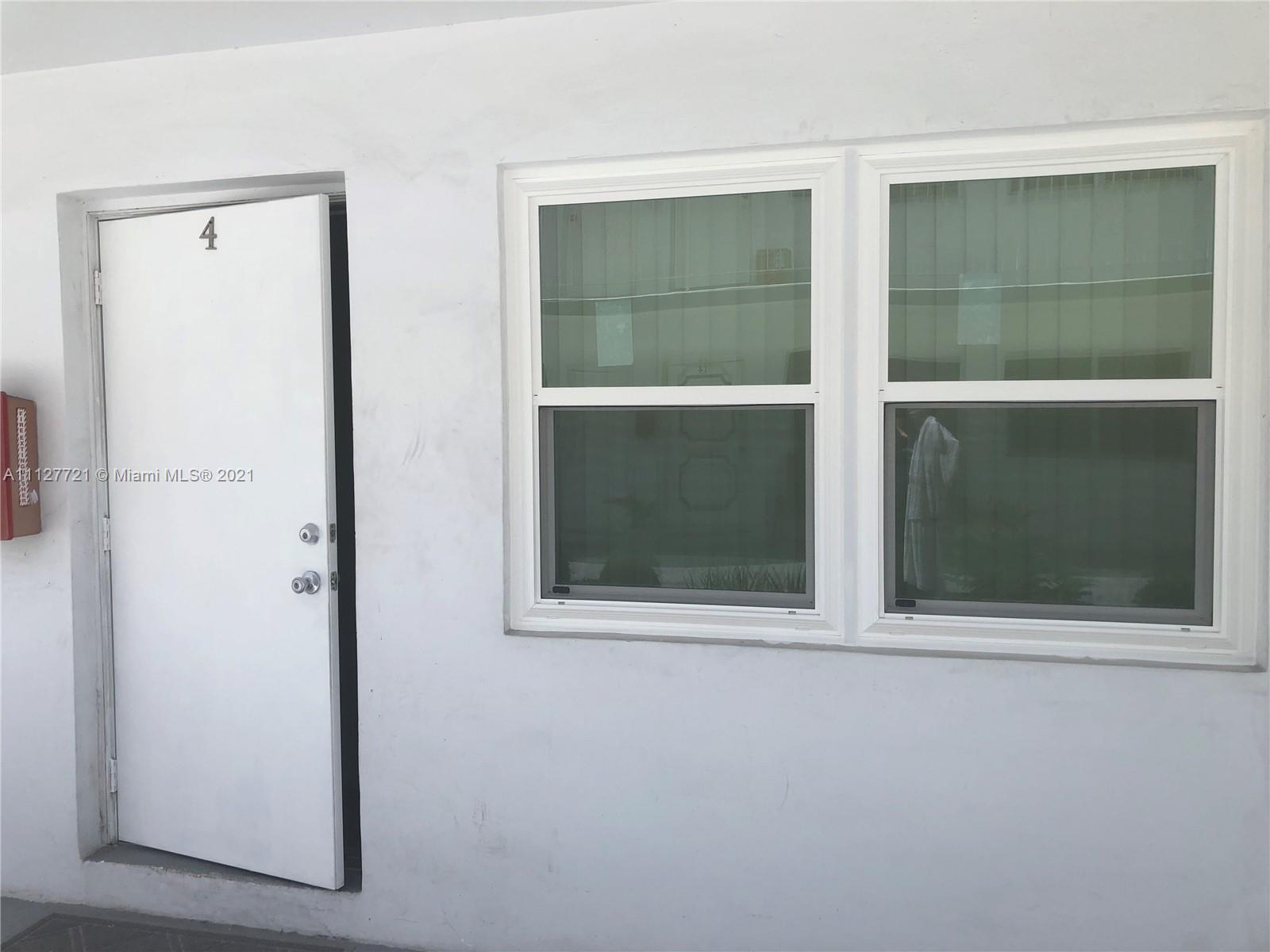 LARGUS CONDO - Residential
