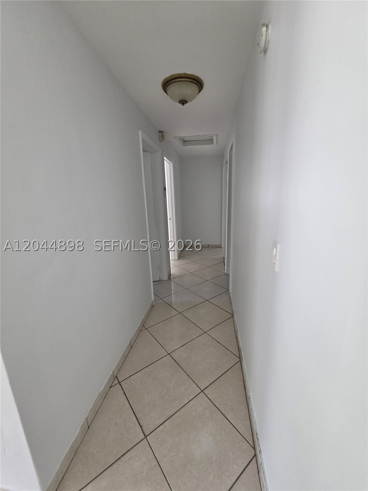 PLAYLAND ESTATES SEC 2 - Residential Lease