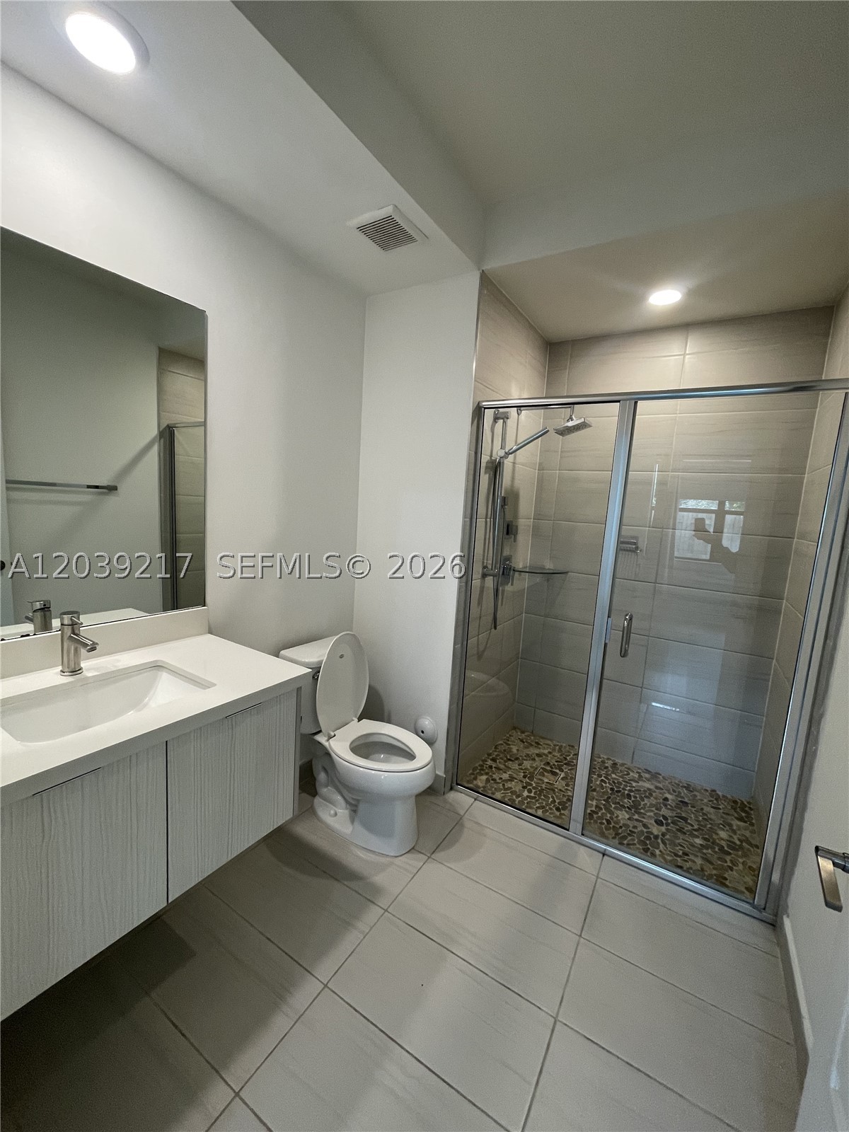 APEX AT PARK CENTRAL COND - Residential Lease