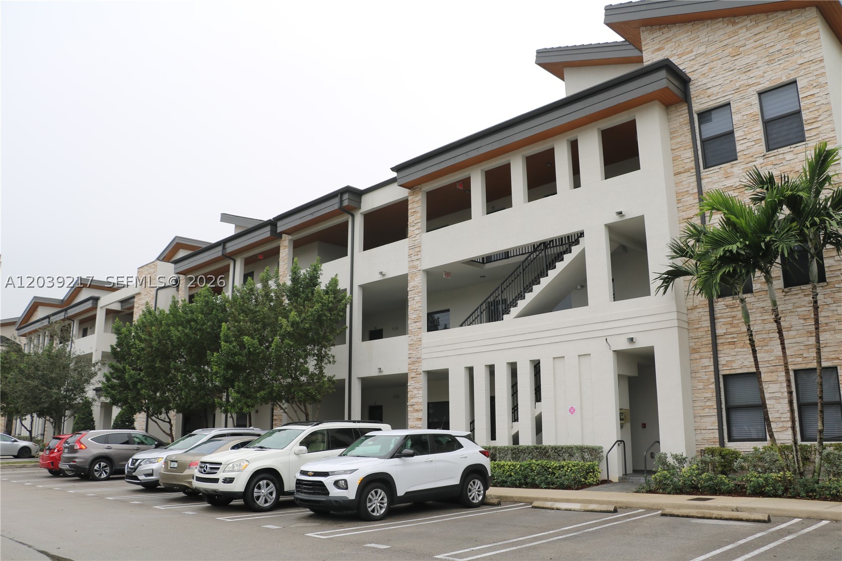 APEX AT PARK CENTRAL COND - Residential Lease