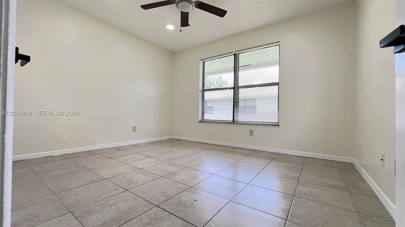 HOLLYWOOD BEACH GARDENS - Residential Lease